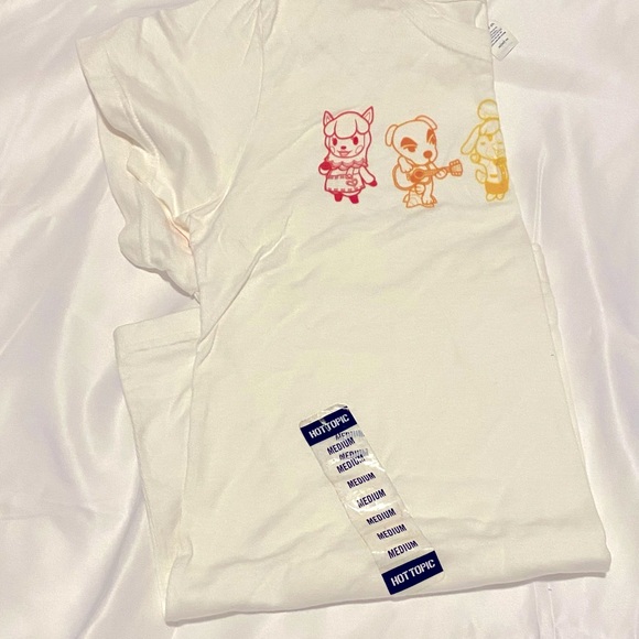 Brand New Animal Crossing Tee - Picture 2 of 3